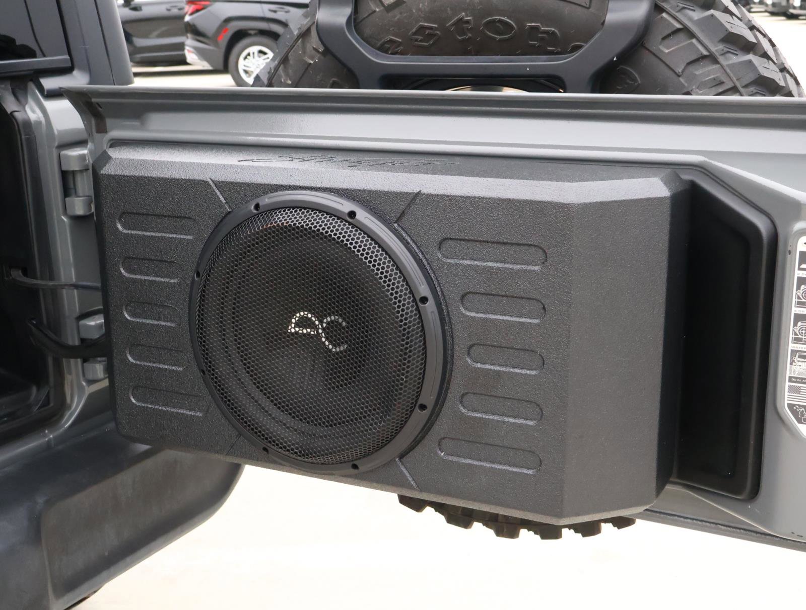 Used 2020 Jeep Wrangler Sport S image 17