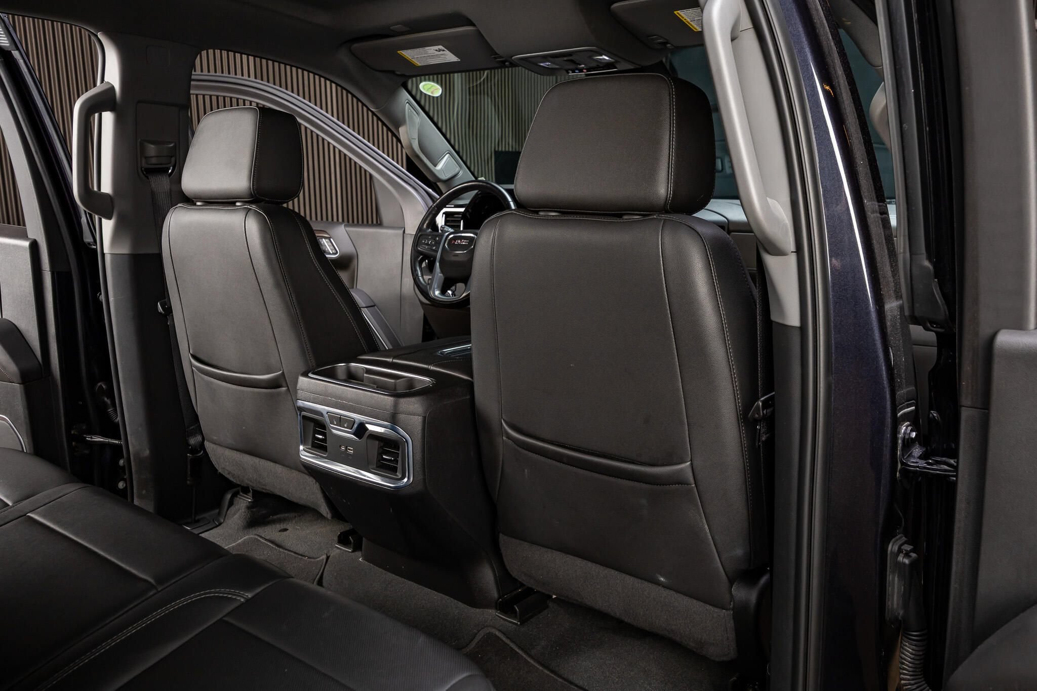 Used 2022 GMC Sierra 1500 SLT AWD/4WD image 26