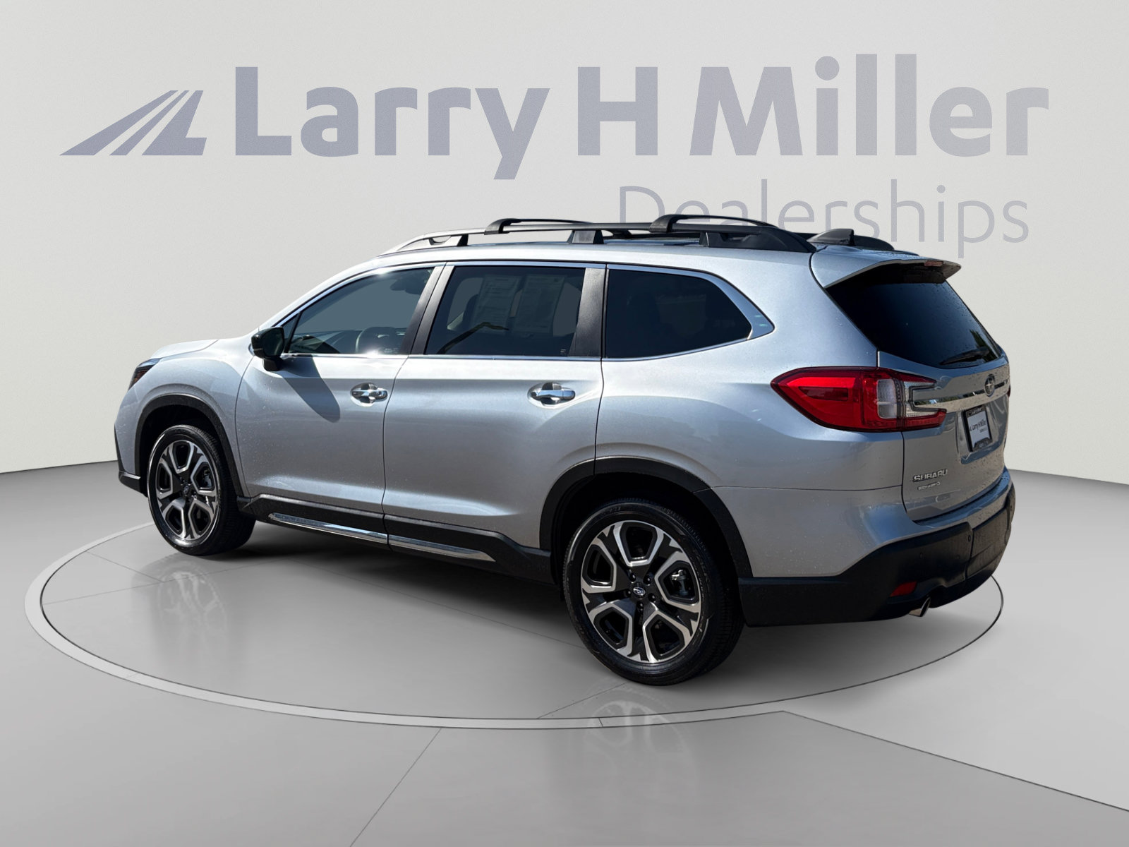 Certified 2026 Subaru Ascent Touring AWD/4WD image 3