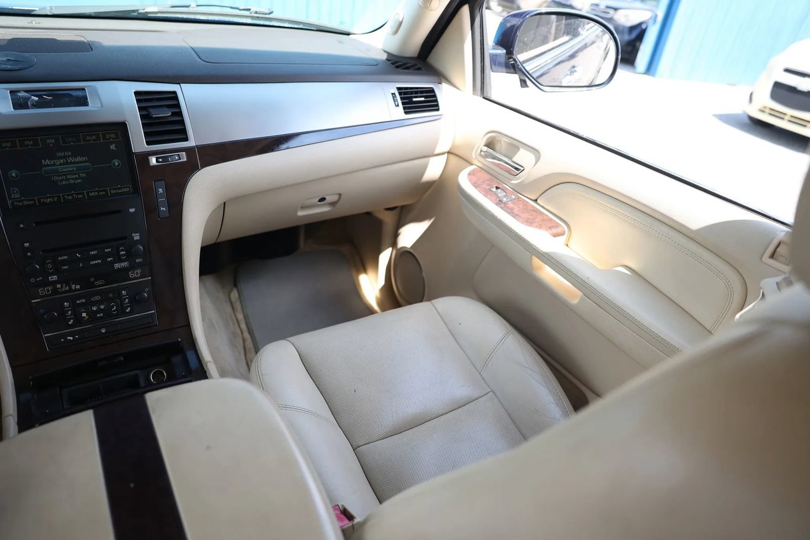 Used 2007 Cadillac Escalade ESV AWD w/ Information Package image 13