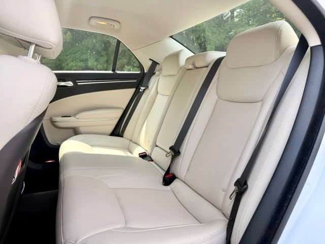 Used 2023 Chrysler 300 Touring L RWD image 26
