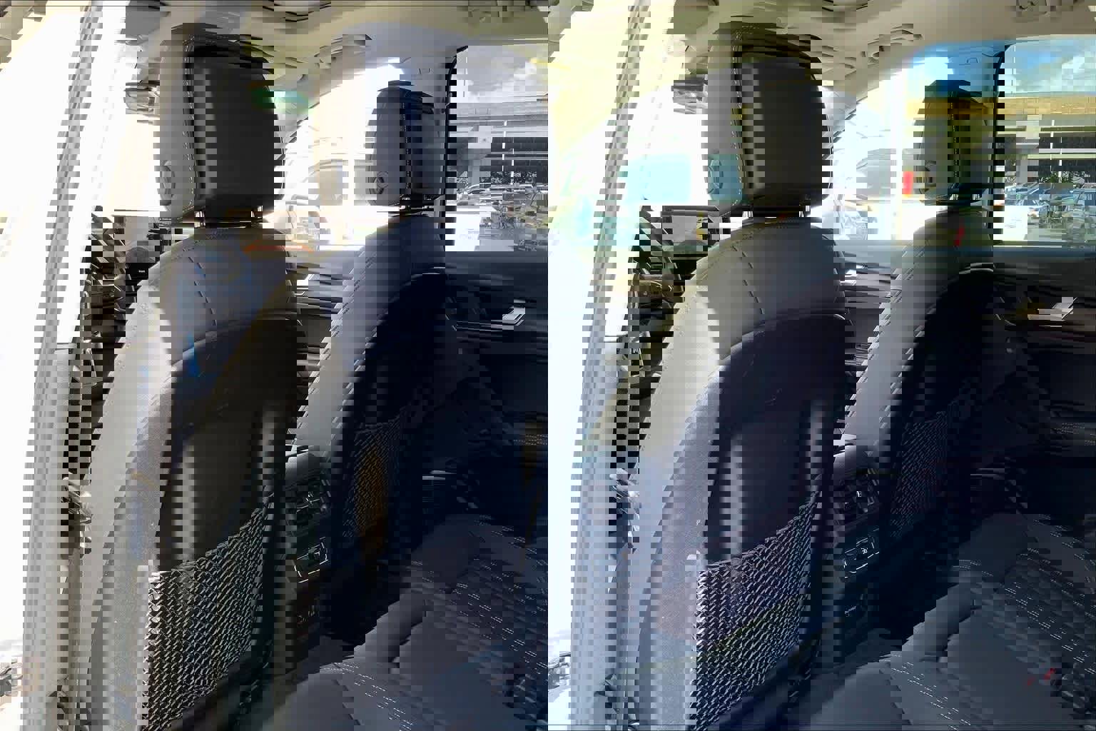 Used 2022 Audi Q5 2.0T Premium Plus w/ Premium Plus Package image 13