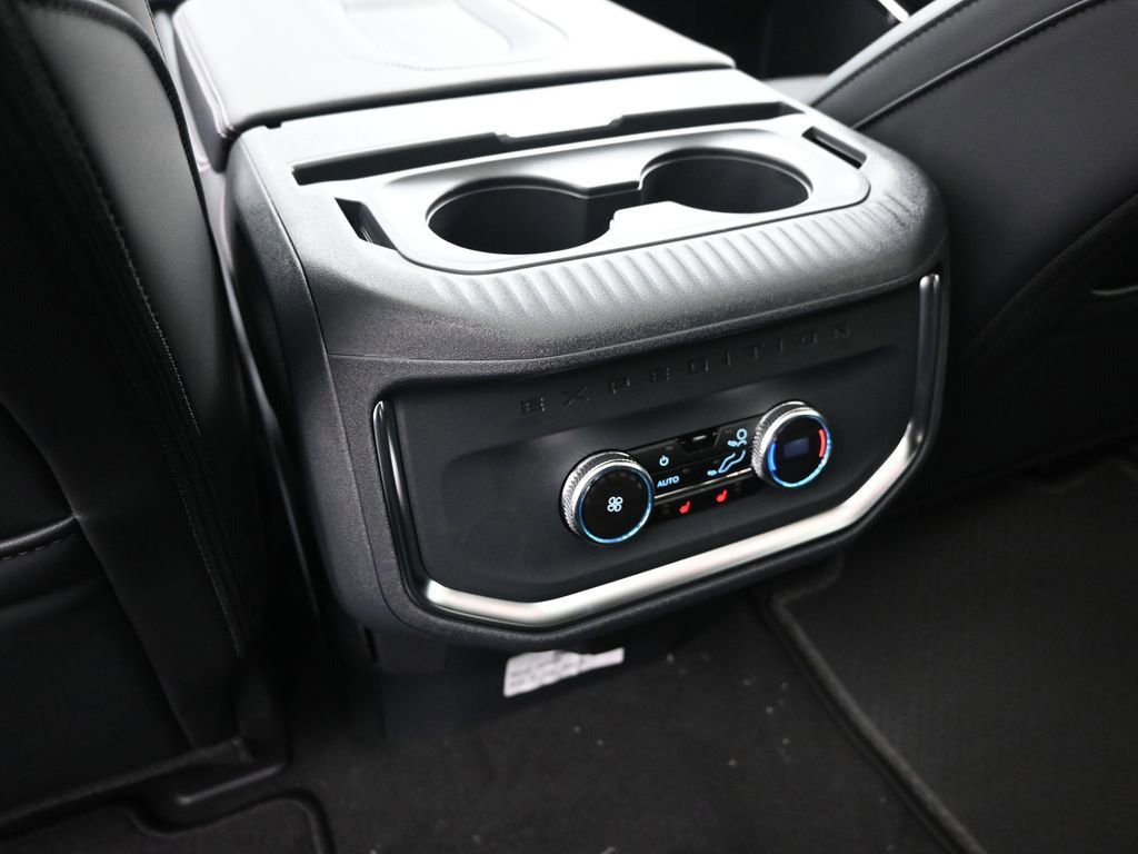 New 2026 Ford Expedition Max Platinum w/ Stealth Appearance Package image 21