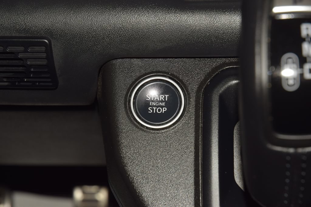 Used 2024 Land Rover Defender 130 X AWD/4WD image 37