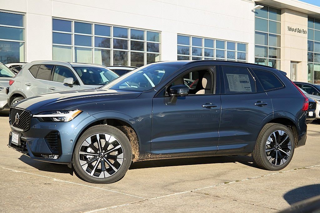 New 2026 Volvo XC60 B5 Plus w/ Climate Package image 3