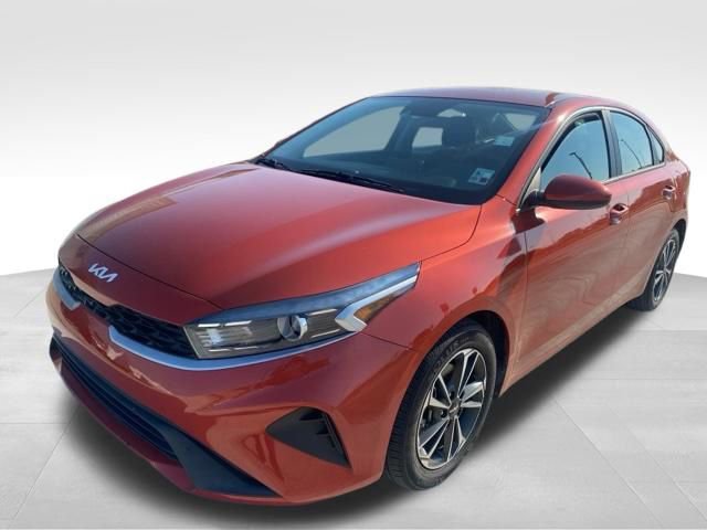 Used 2023 Kia Forte LXS image 4
