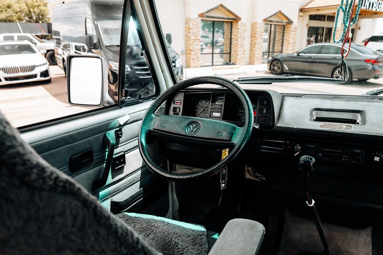 Used 1989 Volkswagen Vanagon GL RWD image 21