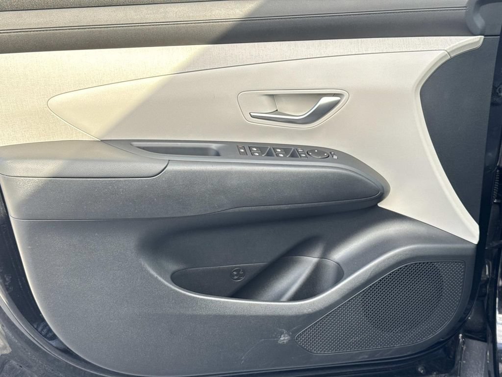 Used 2025 Hyundai Tucson SEL AWD/4WD image 18