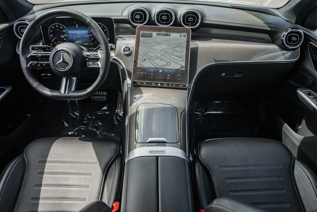 Used 2024 Mercedes-Benz GLC 300 4MATIC image 21