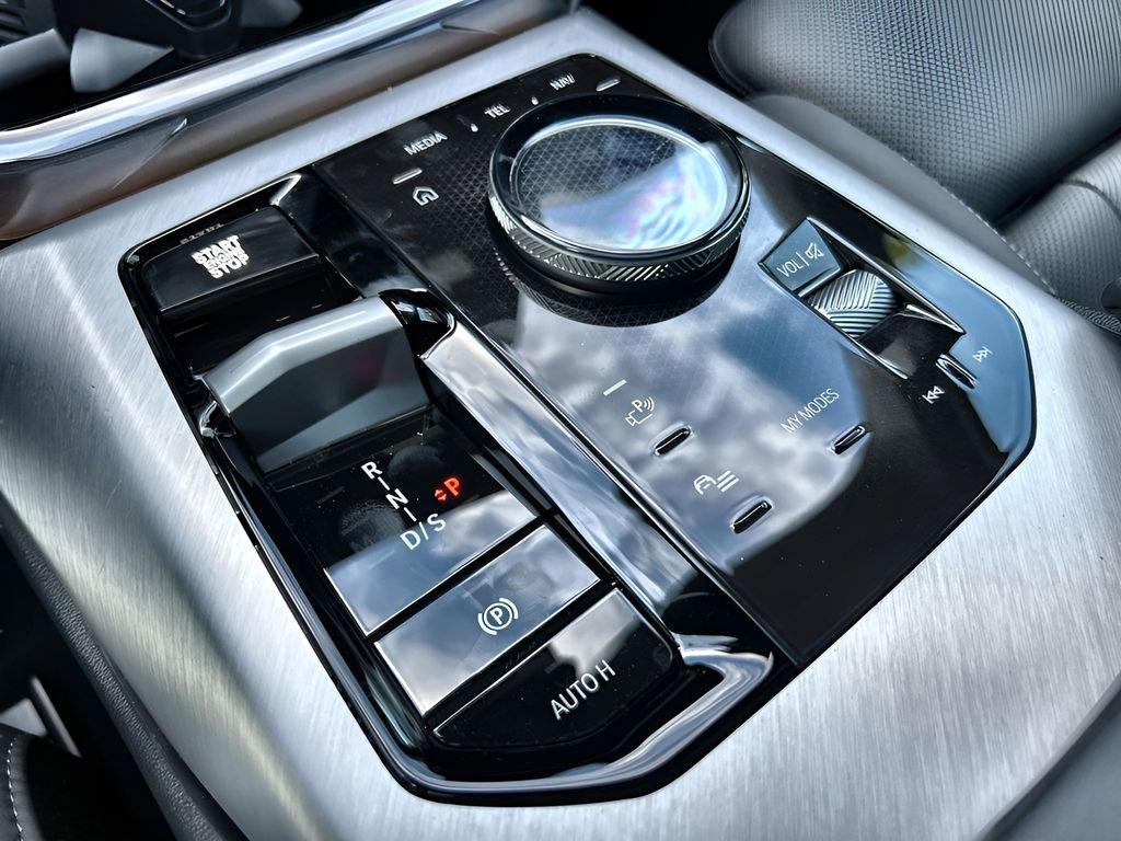 New 2026 BMW X3 xDrive30 w/ M Sport Package image 24