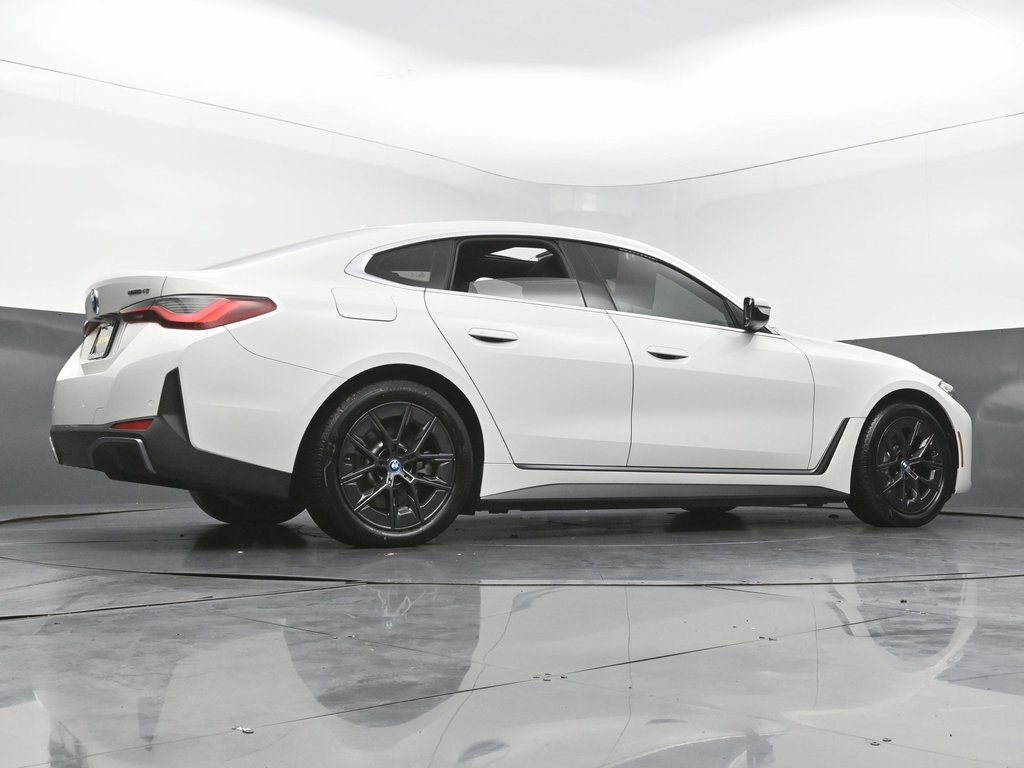 Used 2022 BMW i4 eDrive40 w/ Premium Package image 51