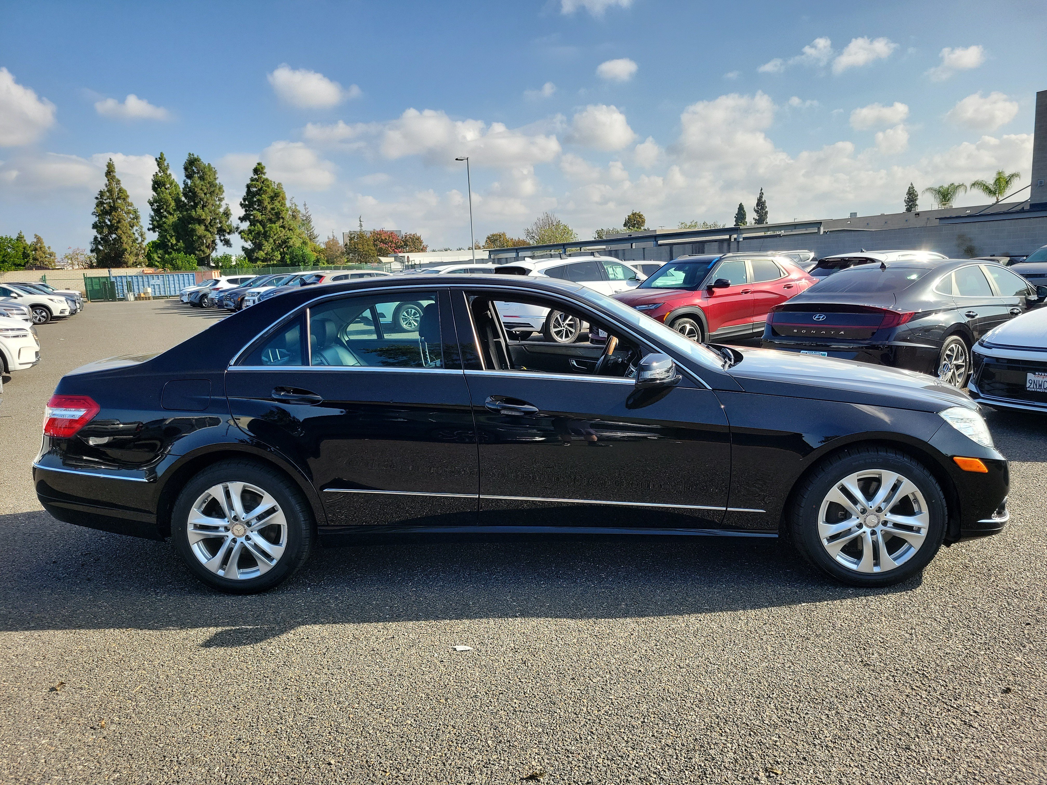 Used 2010 Mercedes-Benz E 350 Sedan image 5