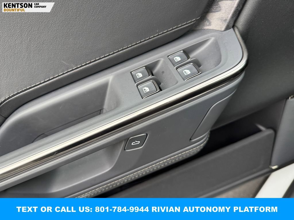 Used 2025 Rivian R1T Adventure image 21