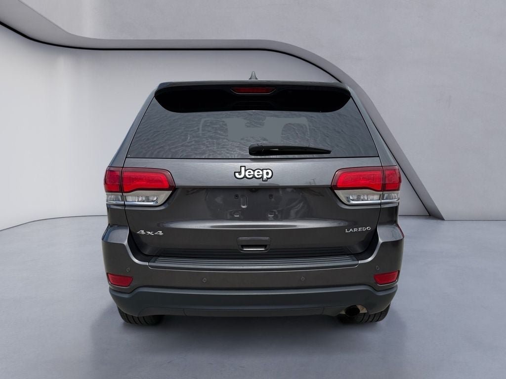 Used 2021 Jeep Grand Cherokee Laredo w/ Security & Convenience Group AWD/4WD image 4