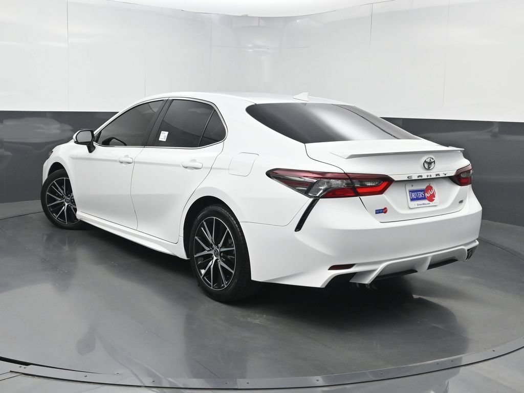 Used 2024 Toyota Camry SE FWD image 23