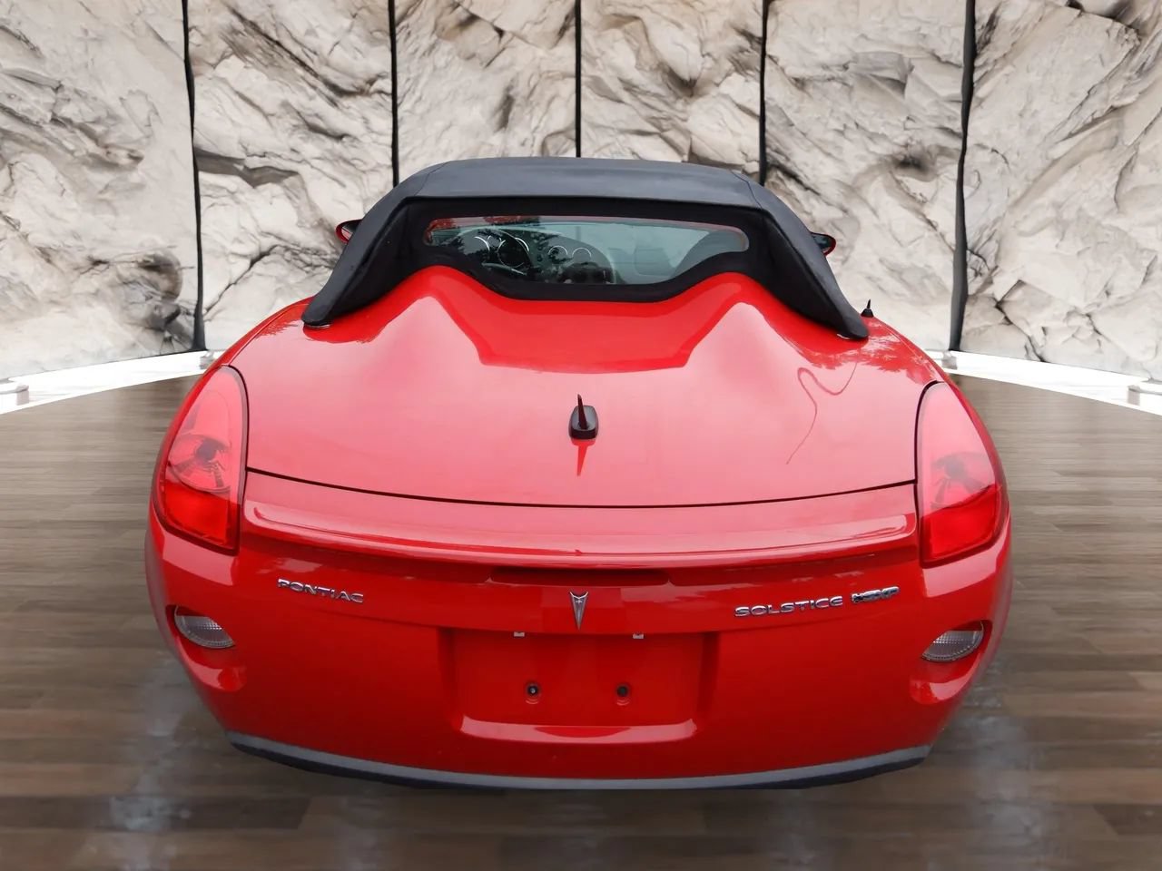 Used 2009 Pontiac Solstice GXP w/ Premium Package RWD image 8