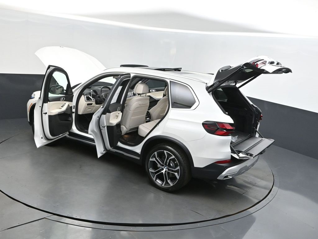 New 2026 BMW X5 sDrive40i w/ Climate Comfort Package image 39