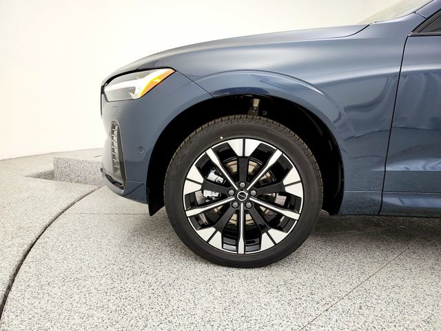 New 2026 Volvo XC60 B5 Plus w/ Climate Package PRO AWD/4WD image 29