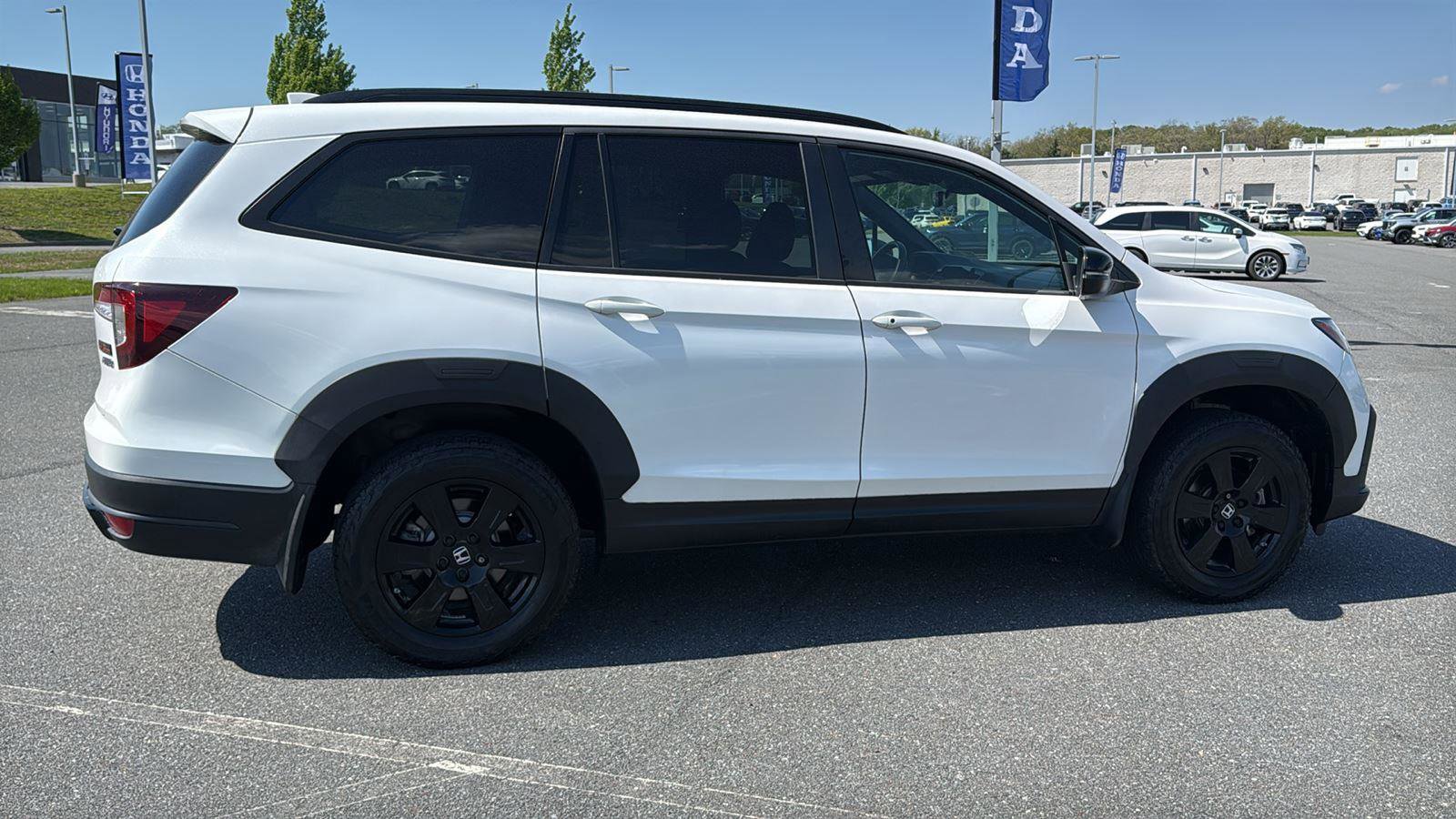 Used 2022 Honda Pilot TrailSport image 4