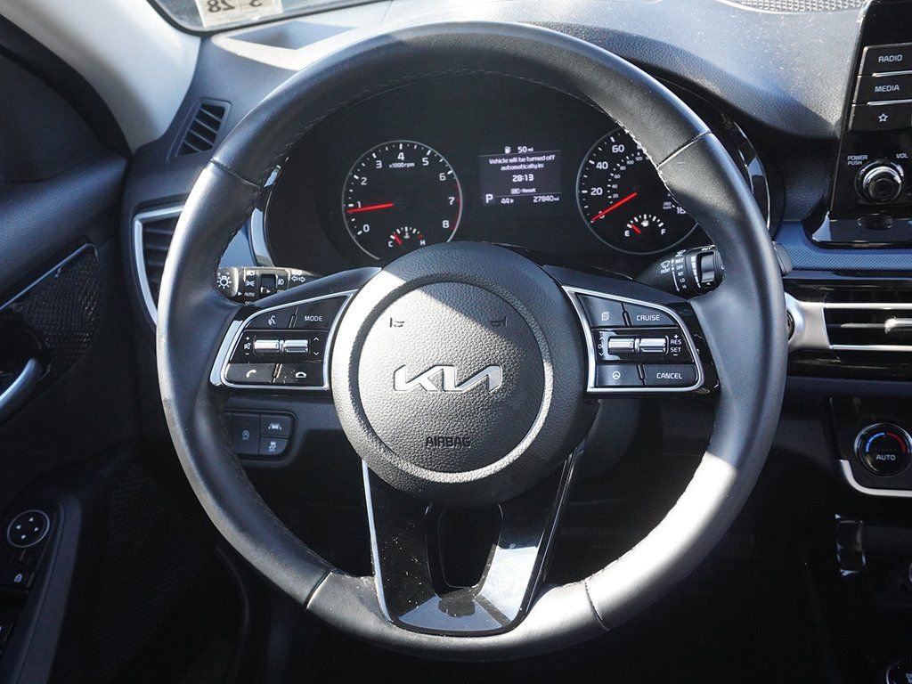 Used 2023 Kia Seltos S image 31