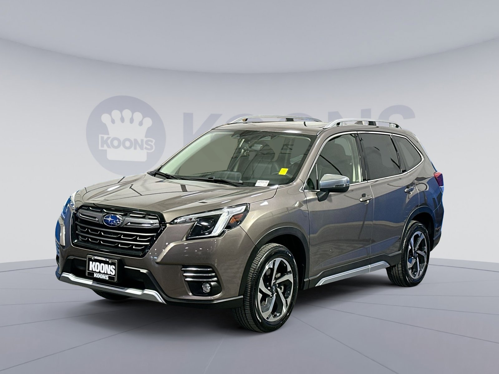 Used 2023 Subaru Forester Touring image 1