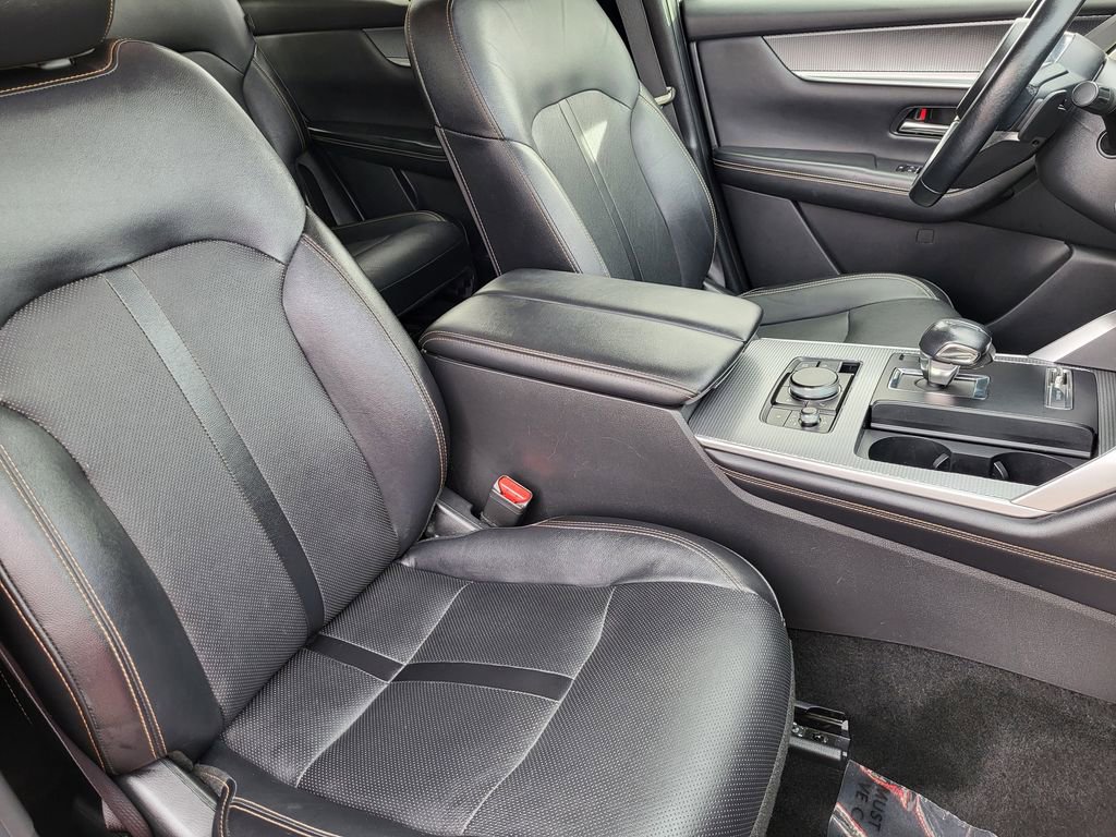 Used 2024 MAZDA CX-90 3.3 Turbo w/ Preferred Plus image 4