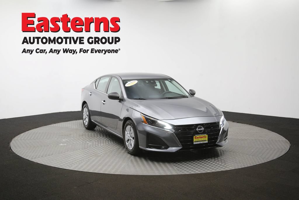 Used 2024 Nissan Altima 2.5 S FWD image 49