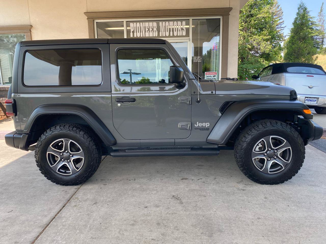 Used 2021 Jeep Wrangler Sport AWD/4WD image 6