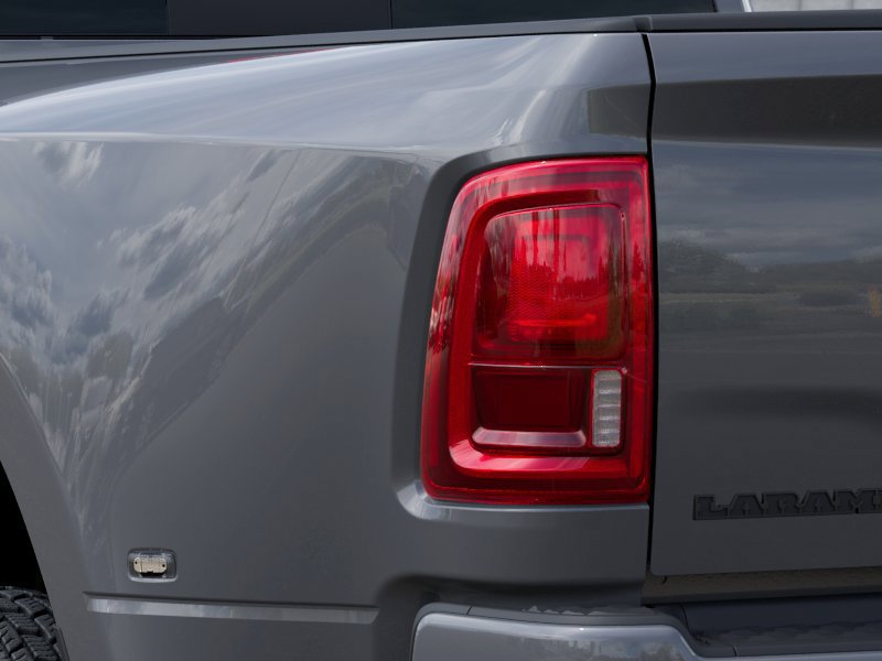 New 2027 RAM 3500 Laramie AWD/4WD image 9