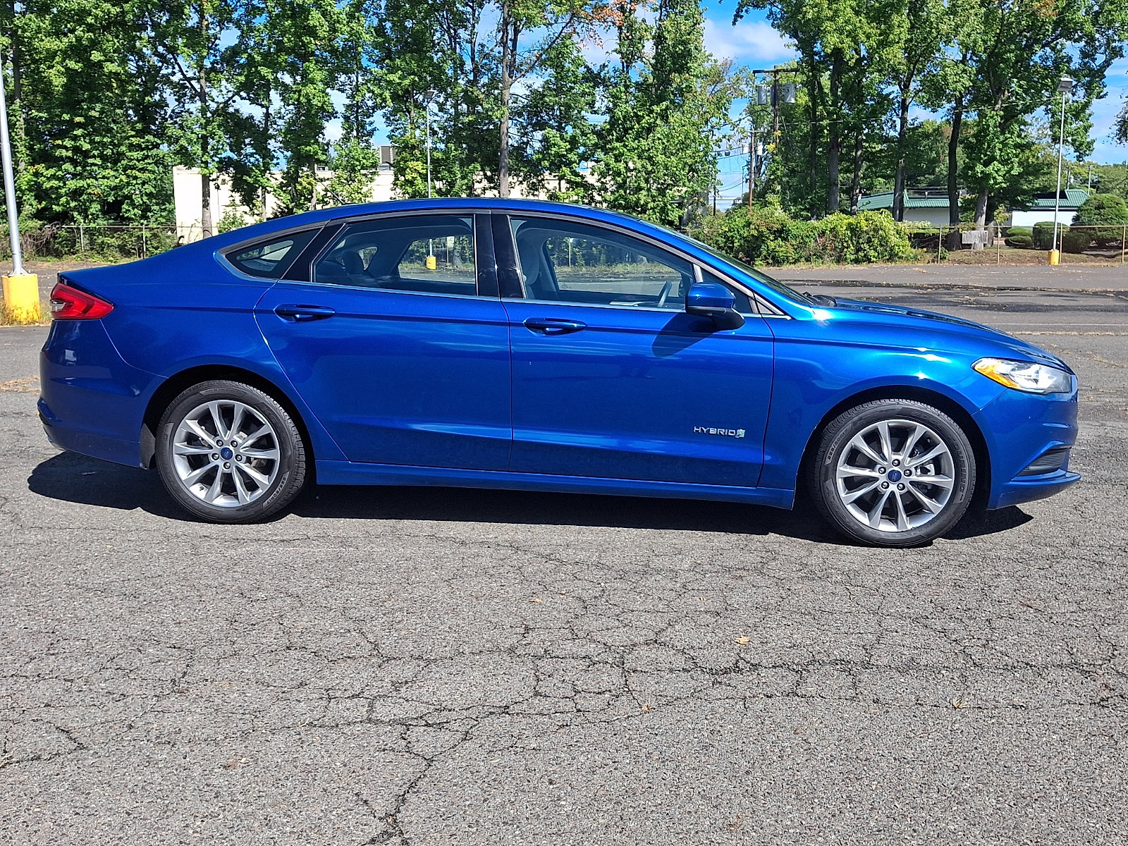 Used 2017 Ford Fusion S FWD image 8