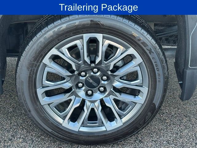 Used 2024 GMC Sierra 1500 Denali Ultimate AWD/4WD image 6
