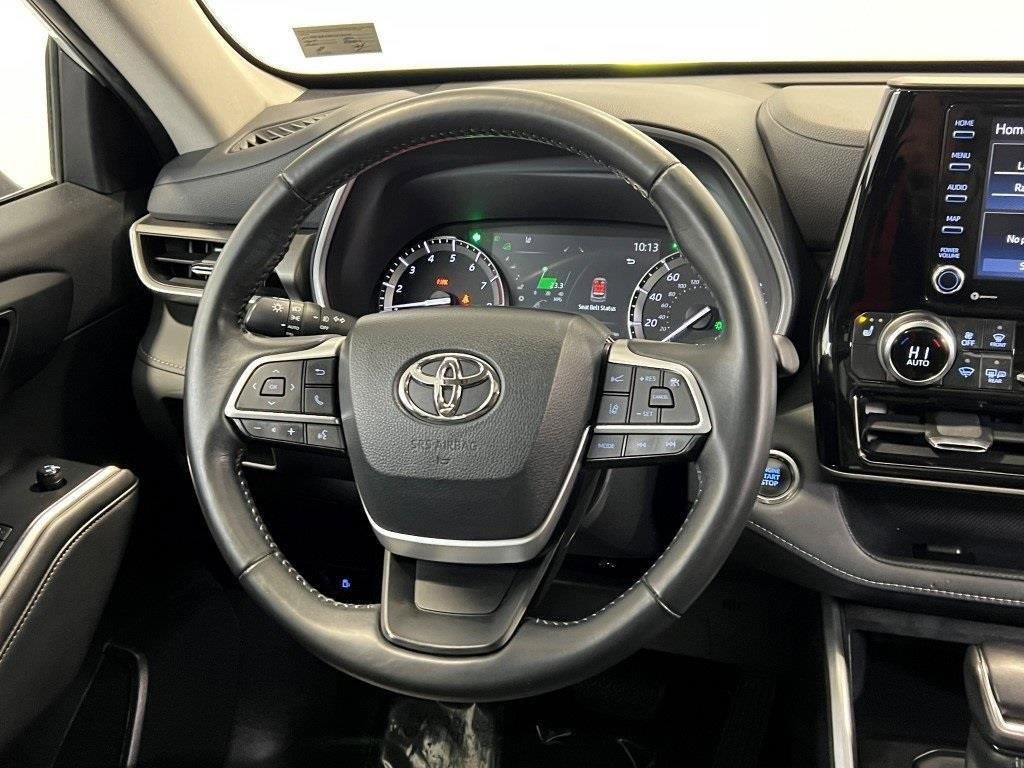 Used 2022 Toyota Highlander XLE image 20