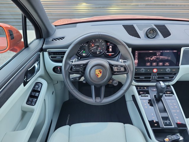 Certified 2023 Porsche Macan GTS AWD/4WD image 19
