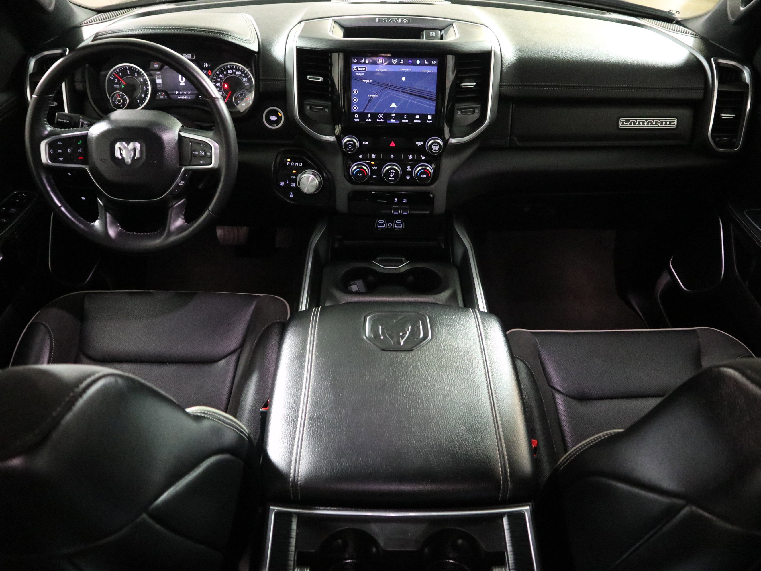 Used 2023 RAM 1500 Laramie AWD/4WD image 15