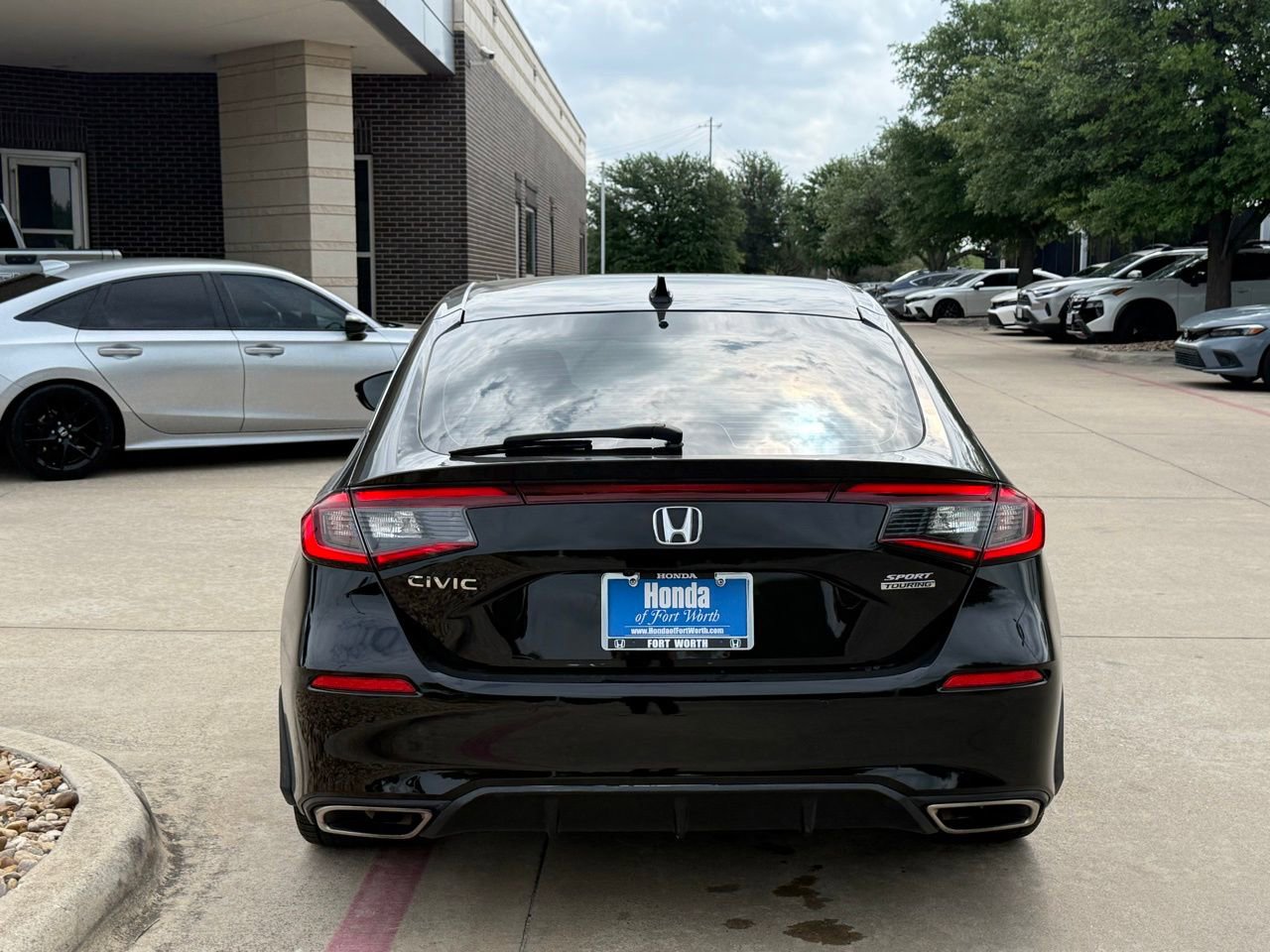 Used 2022 Honda Civic Sport Touring image 4