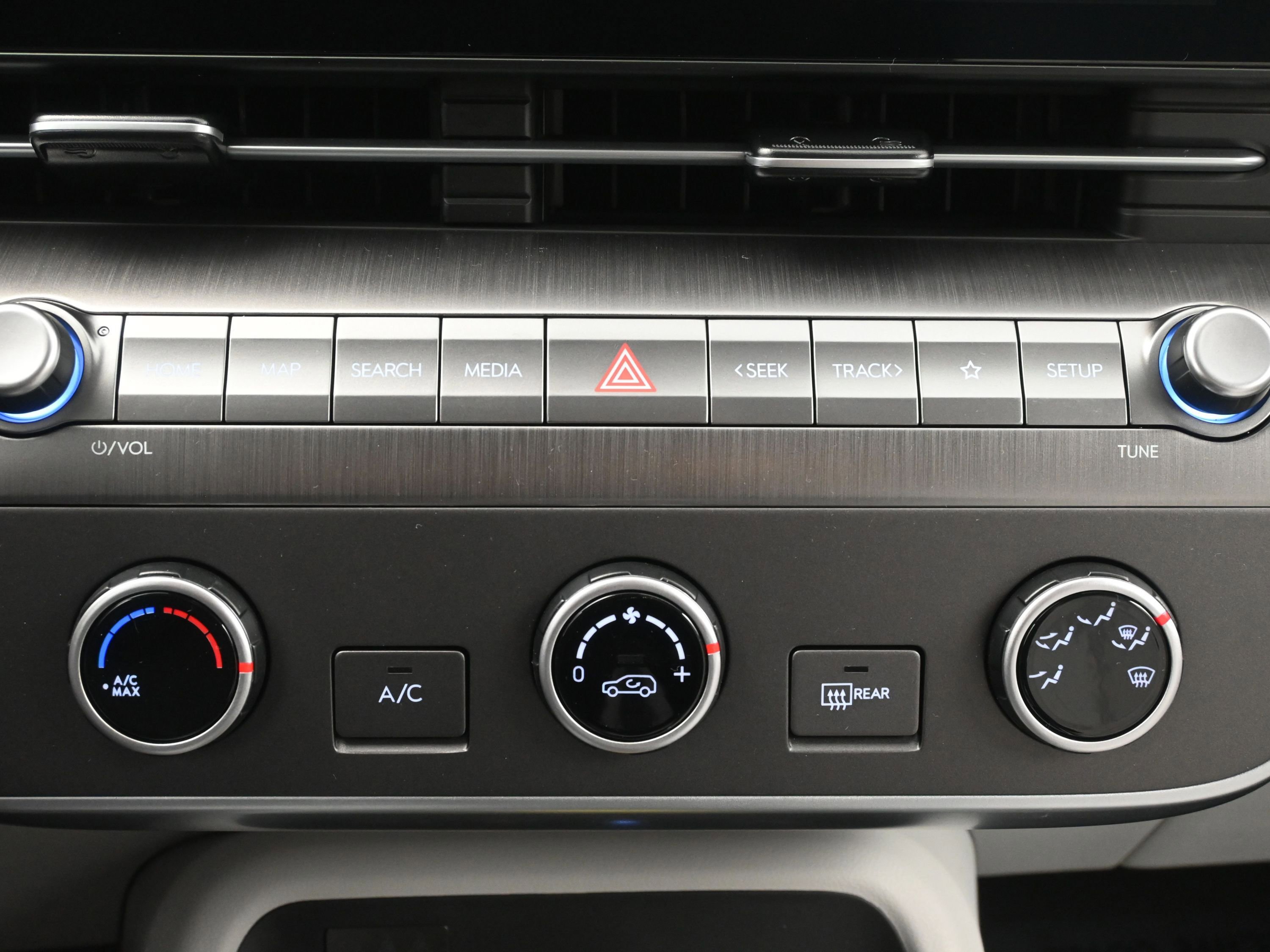 Certified 2026 Hyundai Kona SE image 20