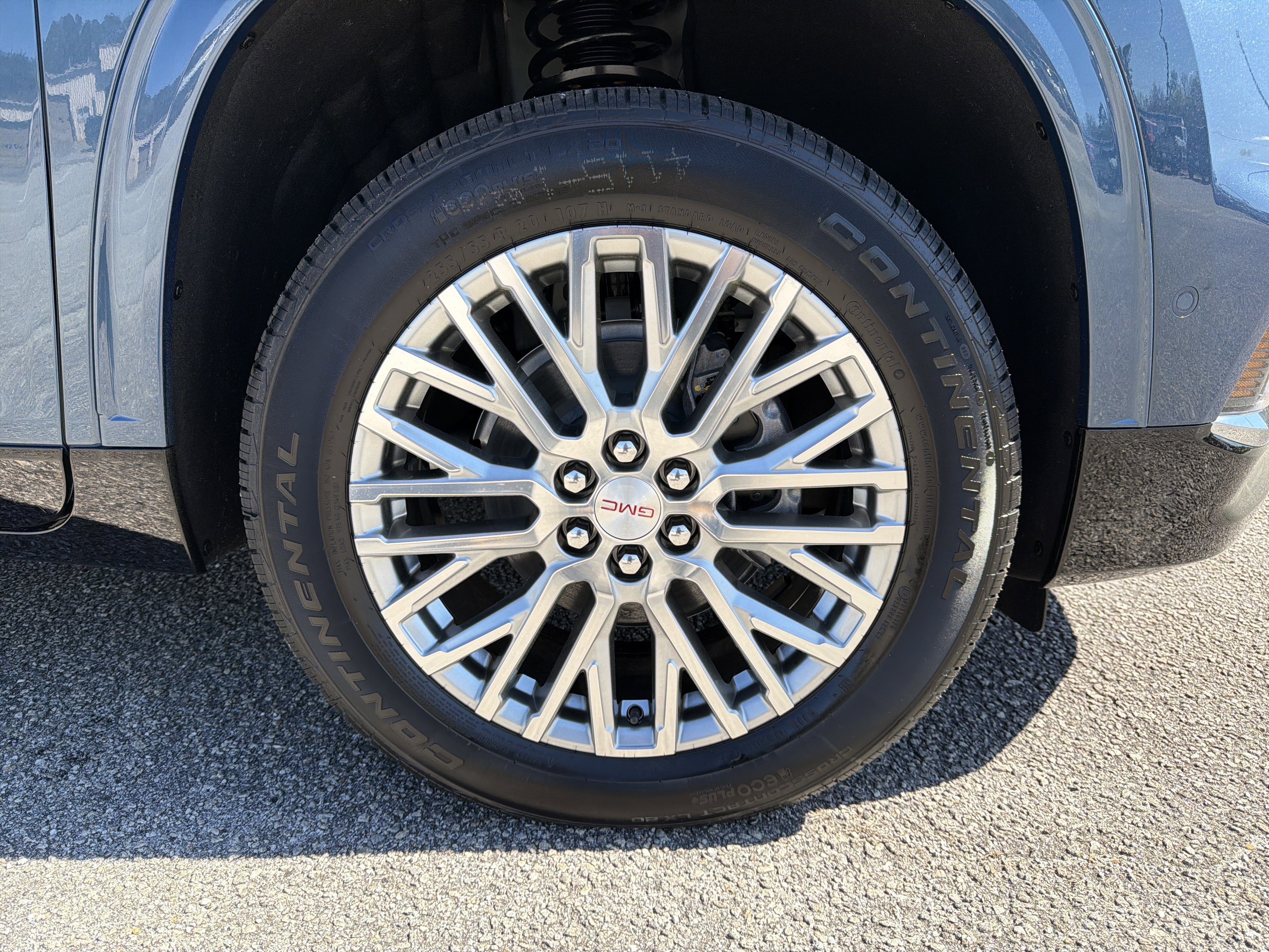 New 2026 GMC Acadia Denali w/ Super Cruise Package image 15