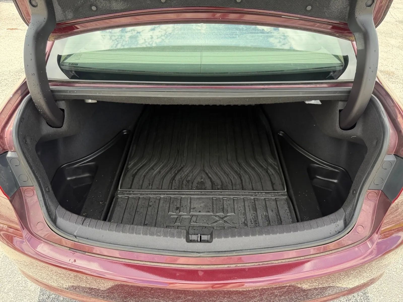 Used 2016 Acura TLX FWD image 18