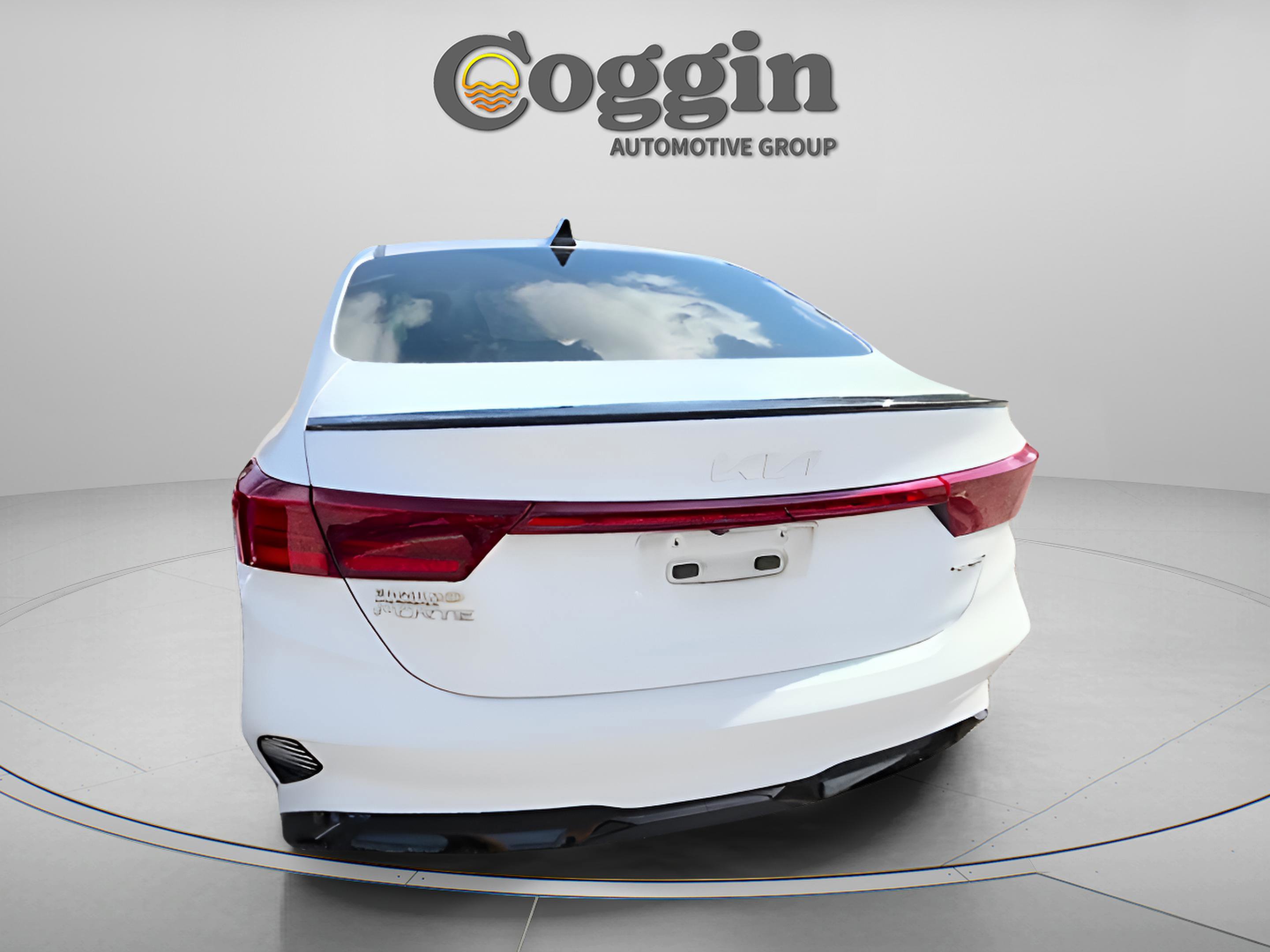 Used 2022 Kia Forte GT-Line w/ GT-Line Premium Package image 8