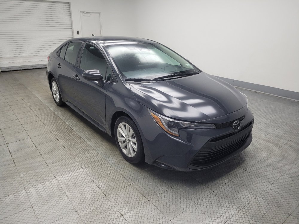Used 2024 Toyota Corolla LE w/ LE Convenience Package FWD image 11