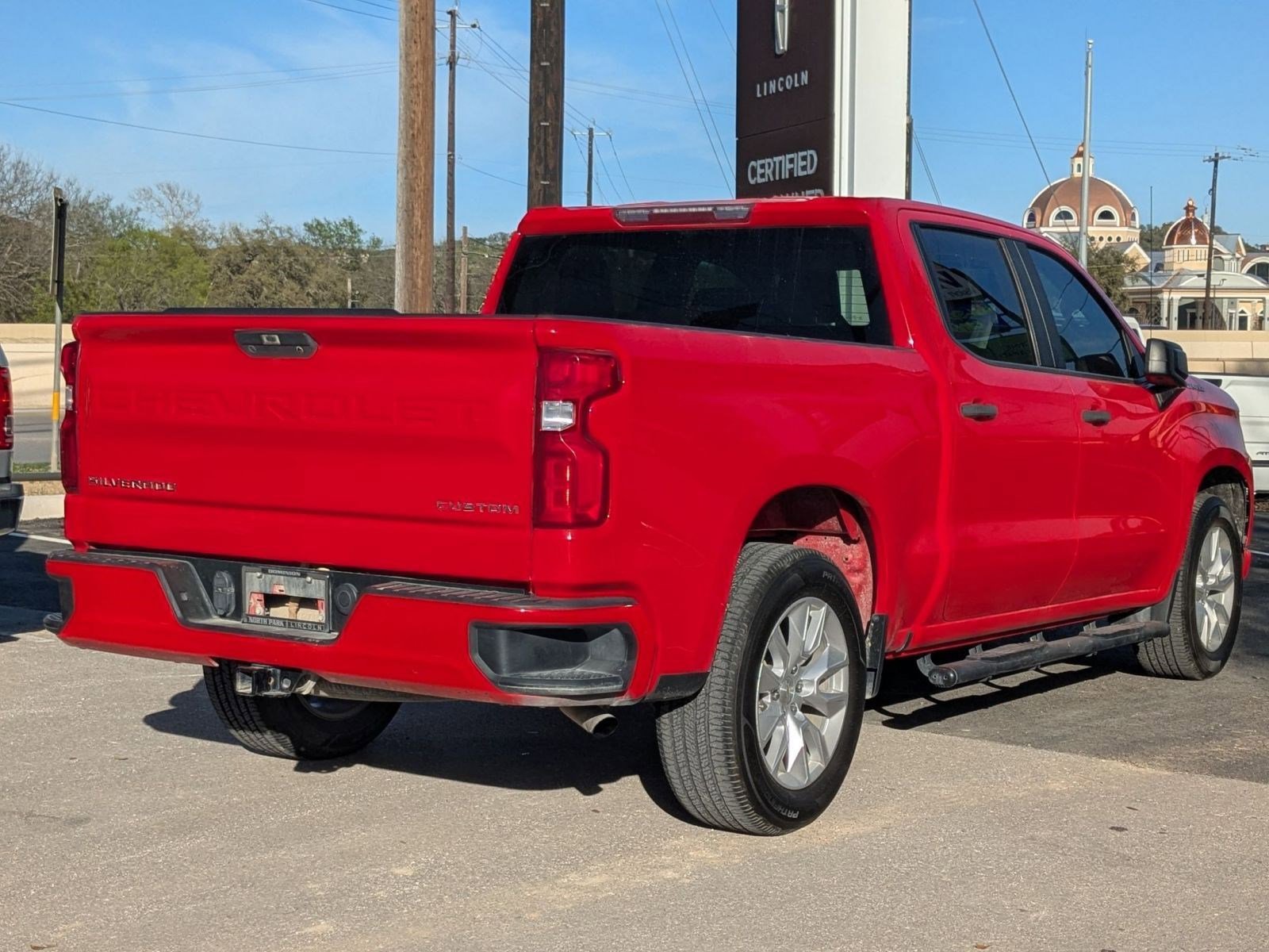 Used 2020 Chevrolet Silverado 1500 Custom w/ Custom Value Package image 3