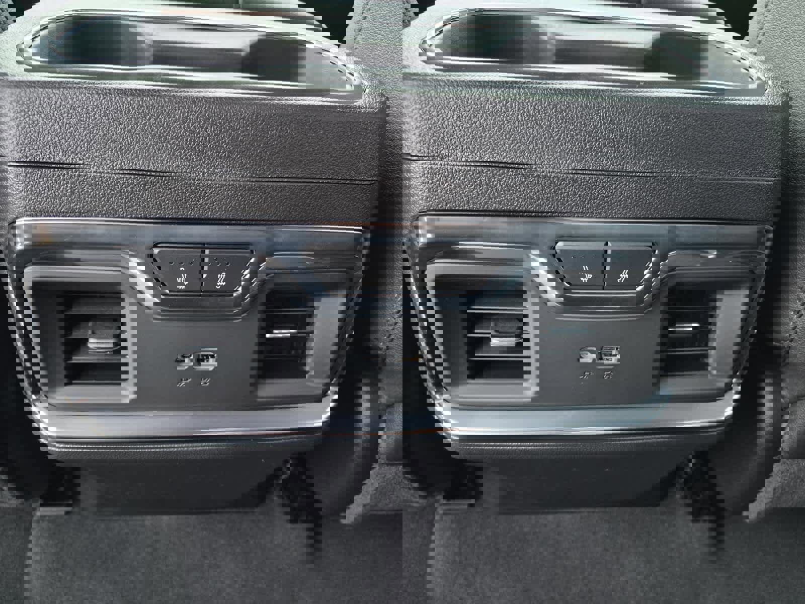 New 2026 GMC Sierra 1500 SLT image 11