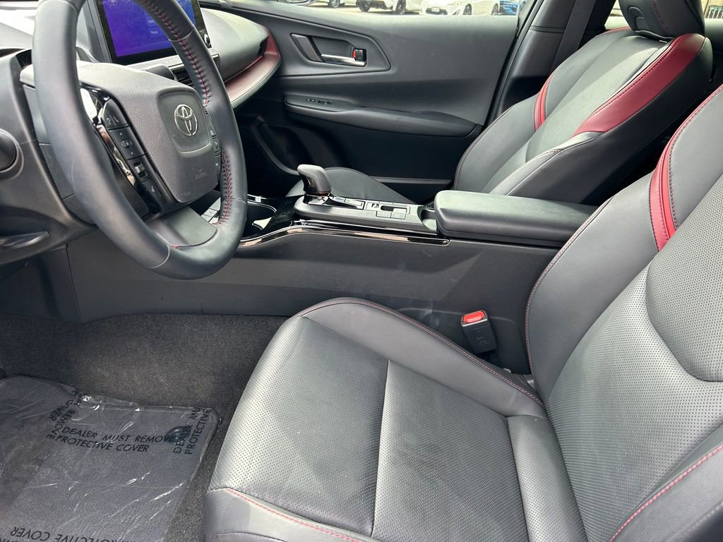 Used 2024 Toyota Prius Prime Premium w/ Advanced Technology Package image 11