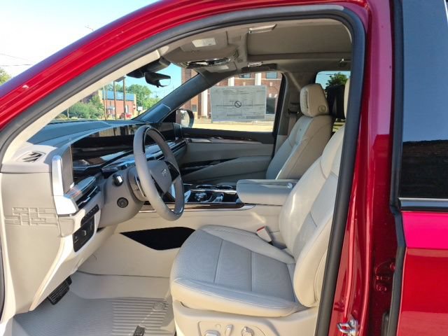 New 2026 Cadillac Escalade Platinum Sport w/ LPO, ONYX Package AWD/4WD image 13