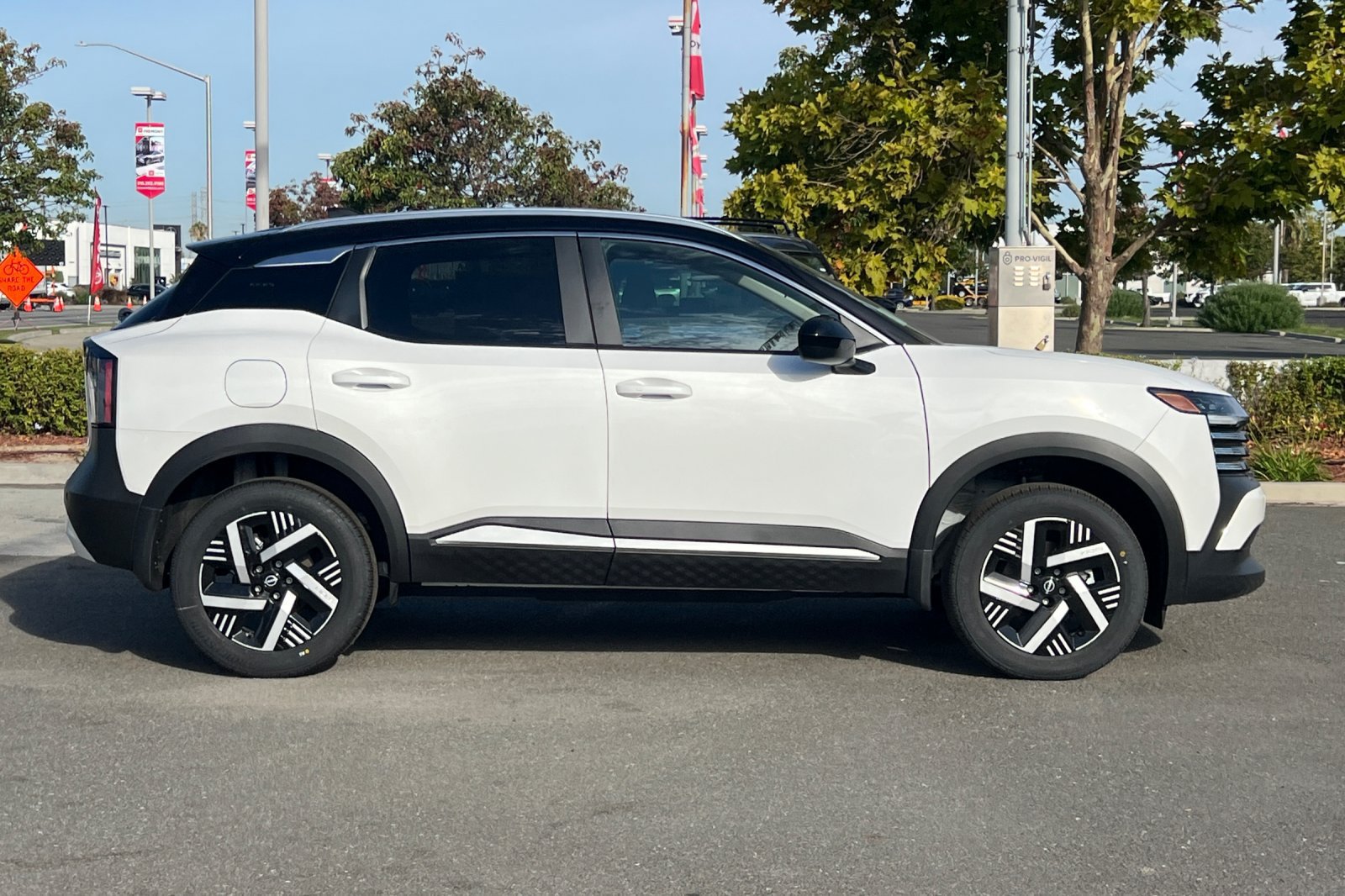 New 2026 Nissan Kicks SV FWD image 3