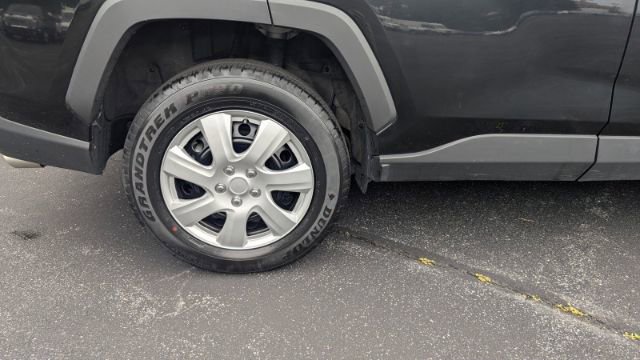 Used 2024 Toyota RAV4 LE image 12