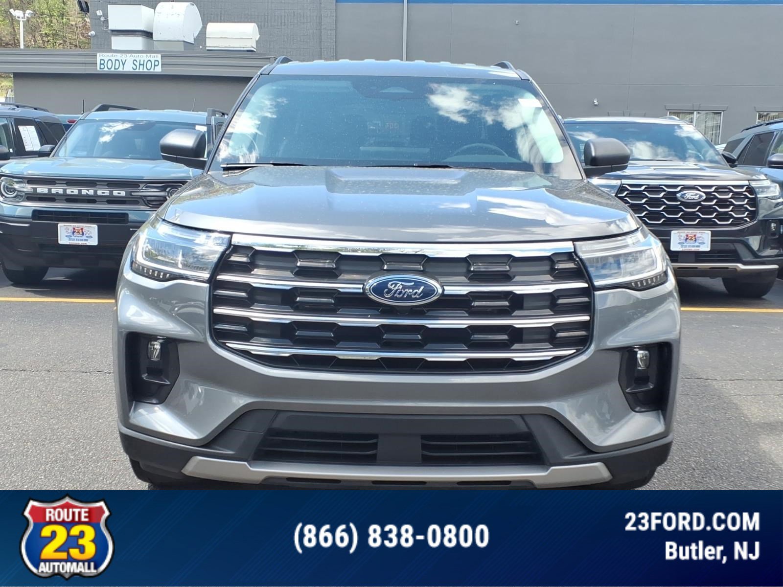 Certified 2025 Ford Explorer Active w/ Active Comfort Package AWD/4WD image 2