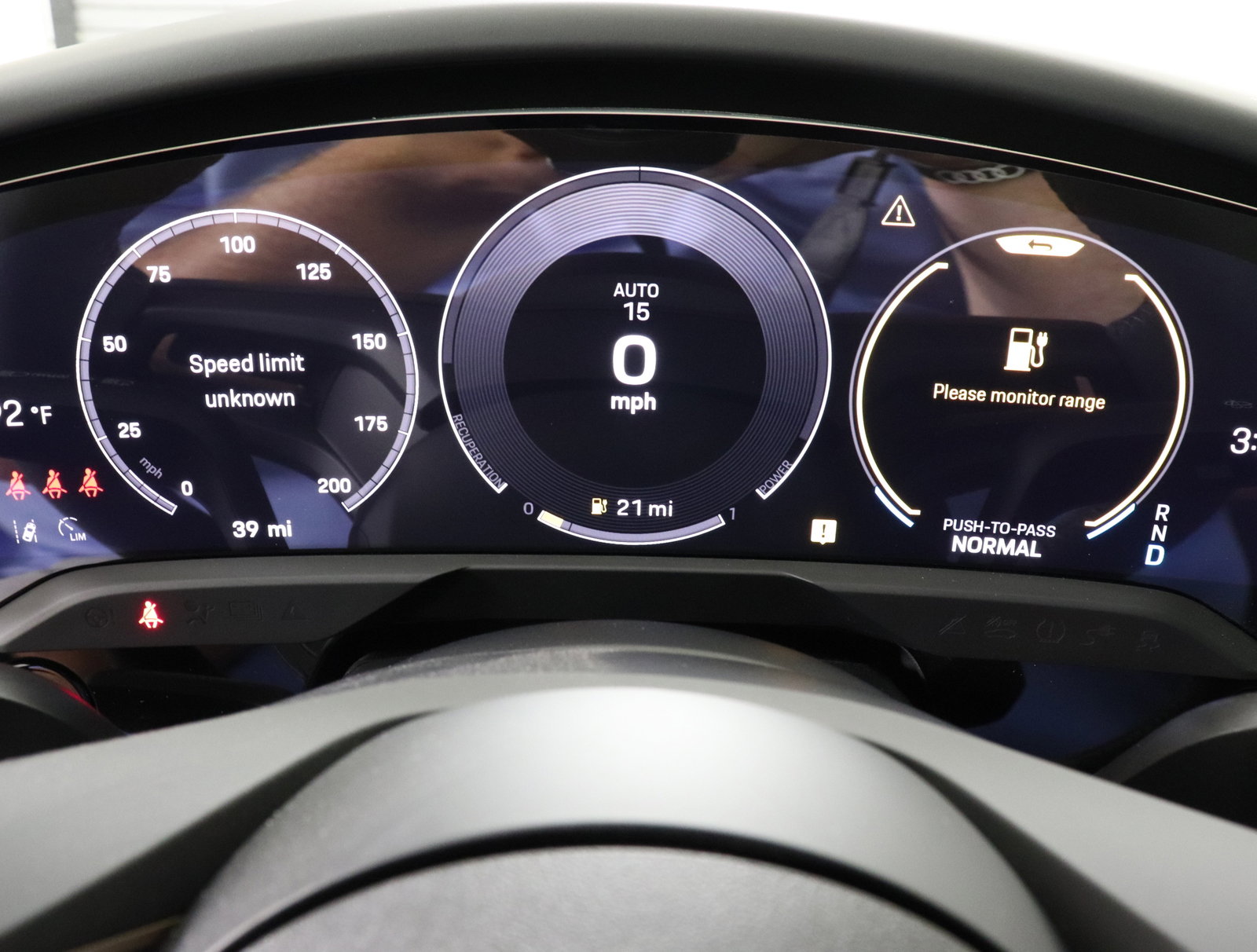 Used 2025 Porsche Taycan 4S image 40