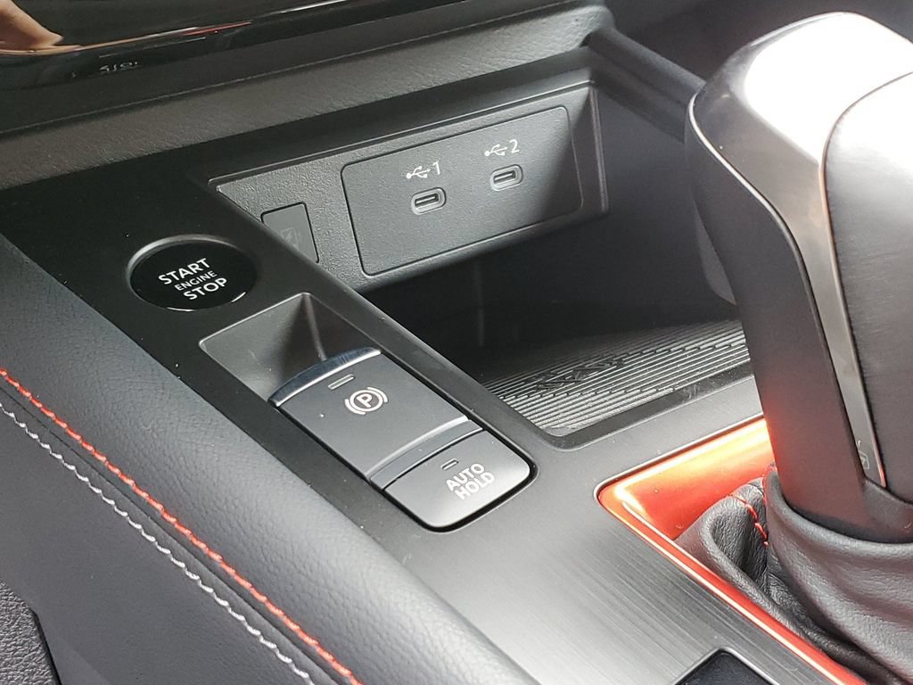New 2026 Nissan Kicks SR w/ SR Premium Package FWD image 27