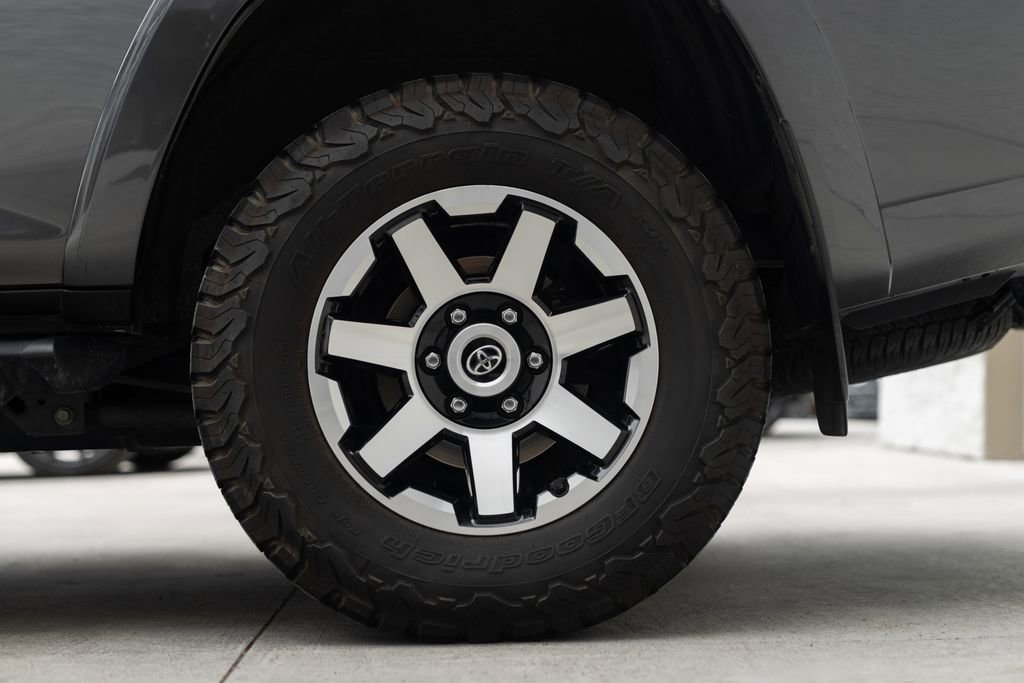 Used 2021 Toyota 4Runner TRD Off-Road AWD/4WD image 20